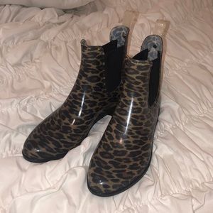 Sam Edelman Chelsea Short Cheetah Boots